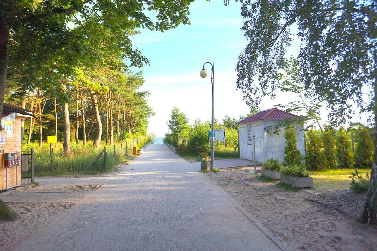 Porta Mare No12 - Przy Samej Plazy Z Widokiem Na Morze Apartment Дзивновек Екстериор снимка