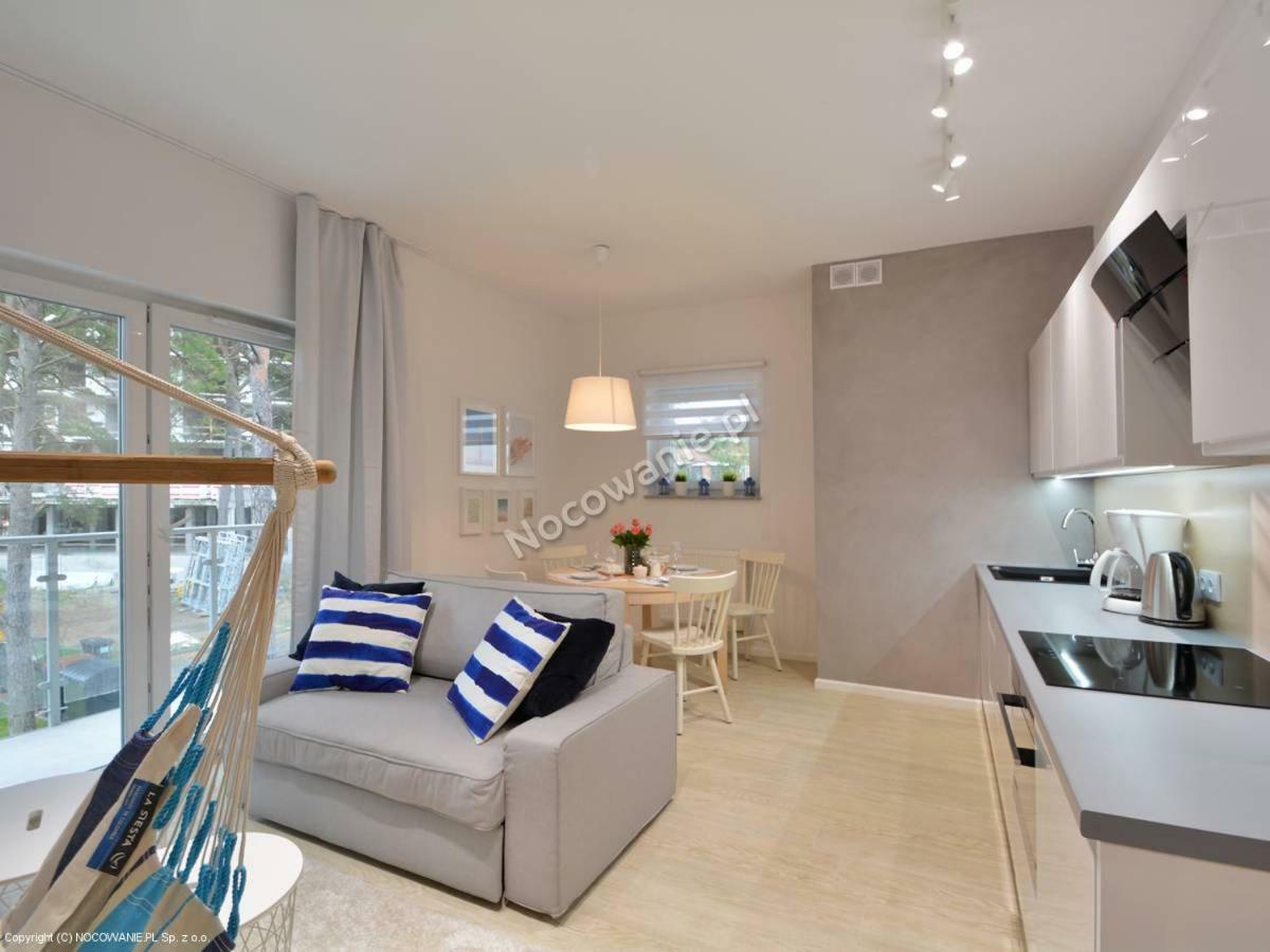 Porta Mare No12 - Przy Samej Plazy Z Widokiem Na Morze Apartment Дзивновек Екстериор снимка